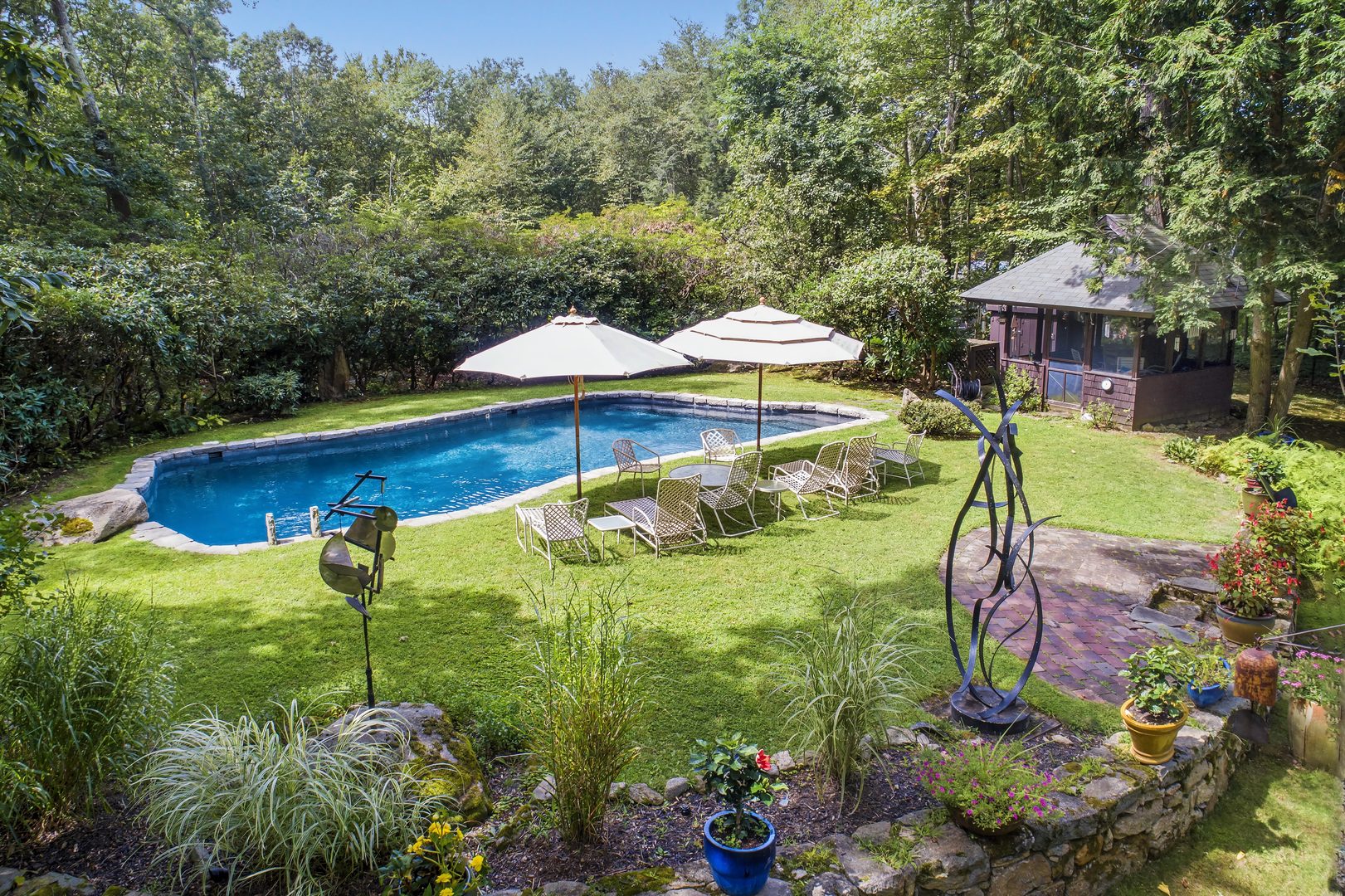 Pool aerial